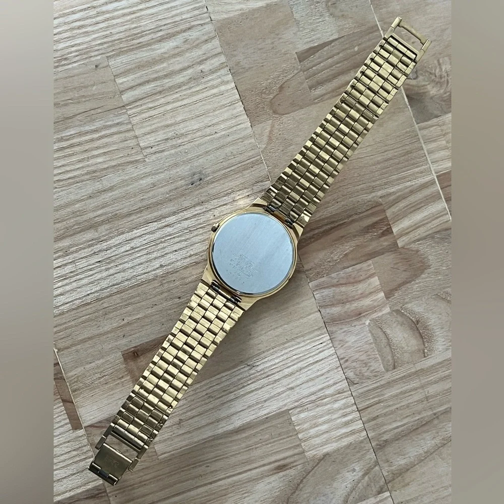 Seiko Rare Vintage Men’s Watch Gold-Tone Weave Bracelet Black Dial Date